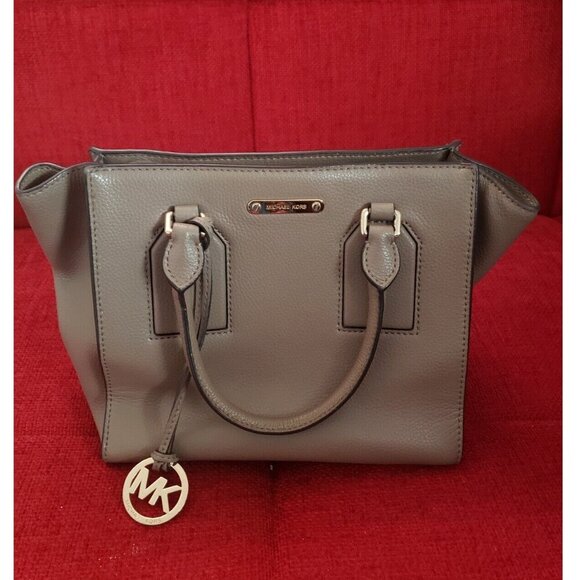 Michael Kors Ballet Pebbled Leather Selby MD Zip Messenger Satchel Purse - Picture 1 of 3